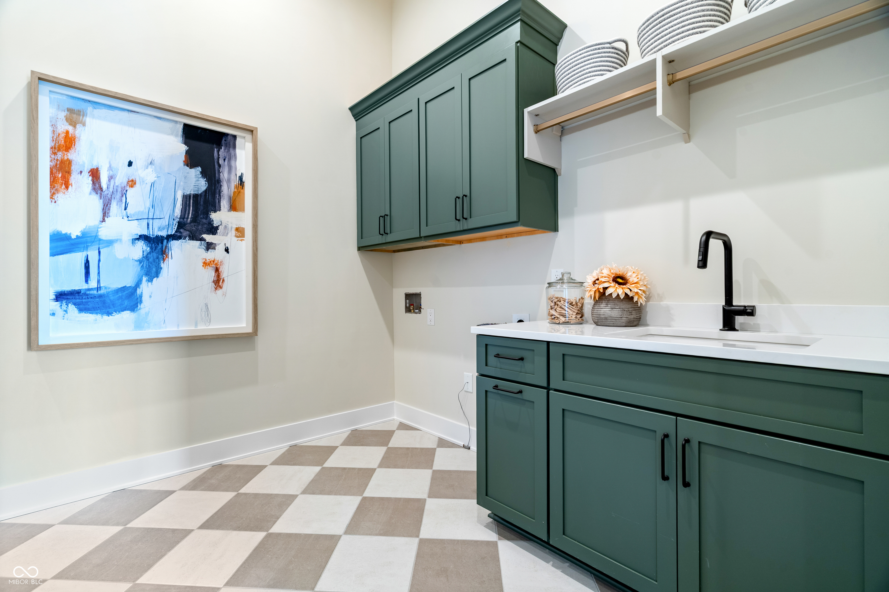 41 N Rangeline Road Unit: Unit 7