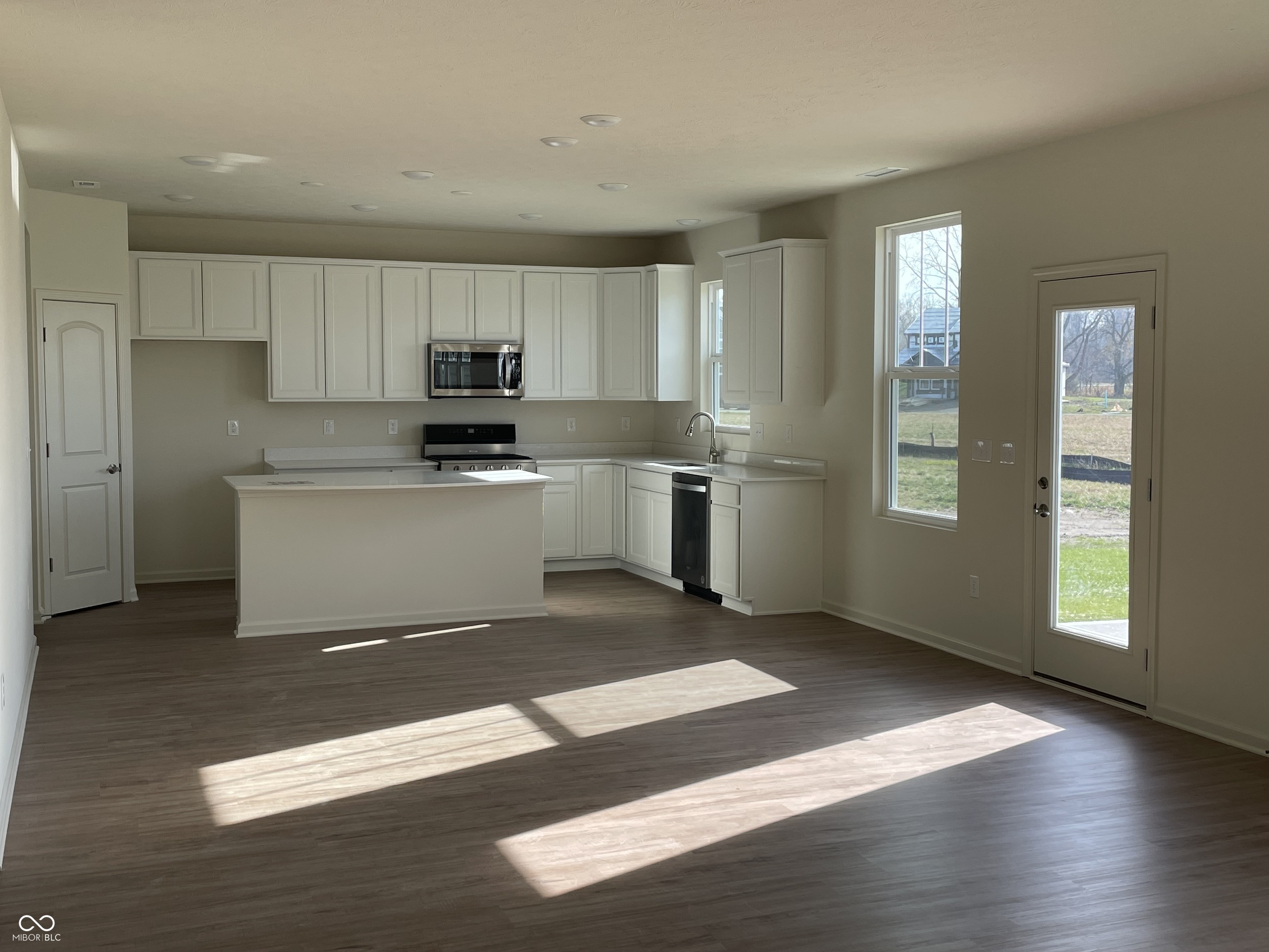 6837 Bridle Oaks Court