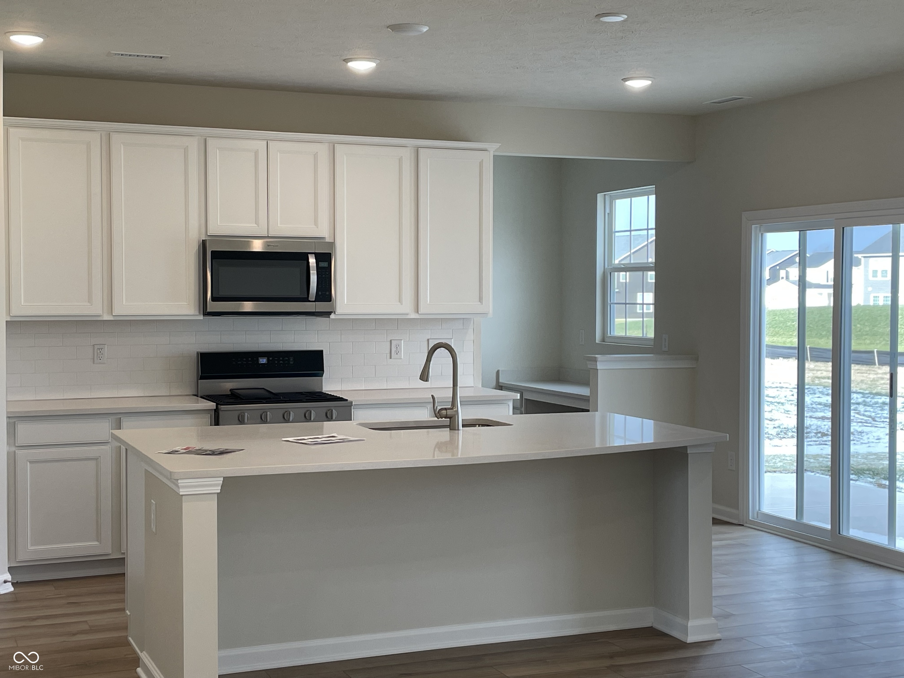 6862 Bridle Oaks Court