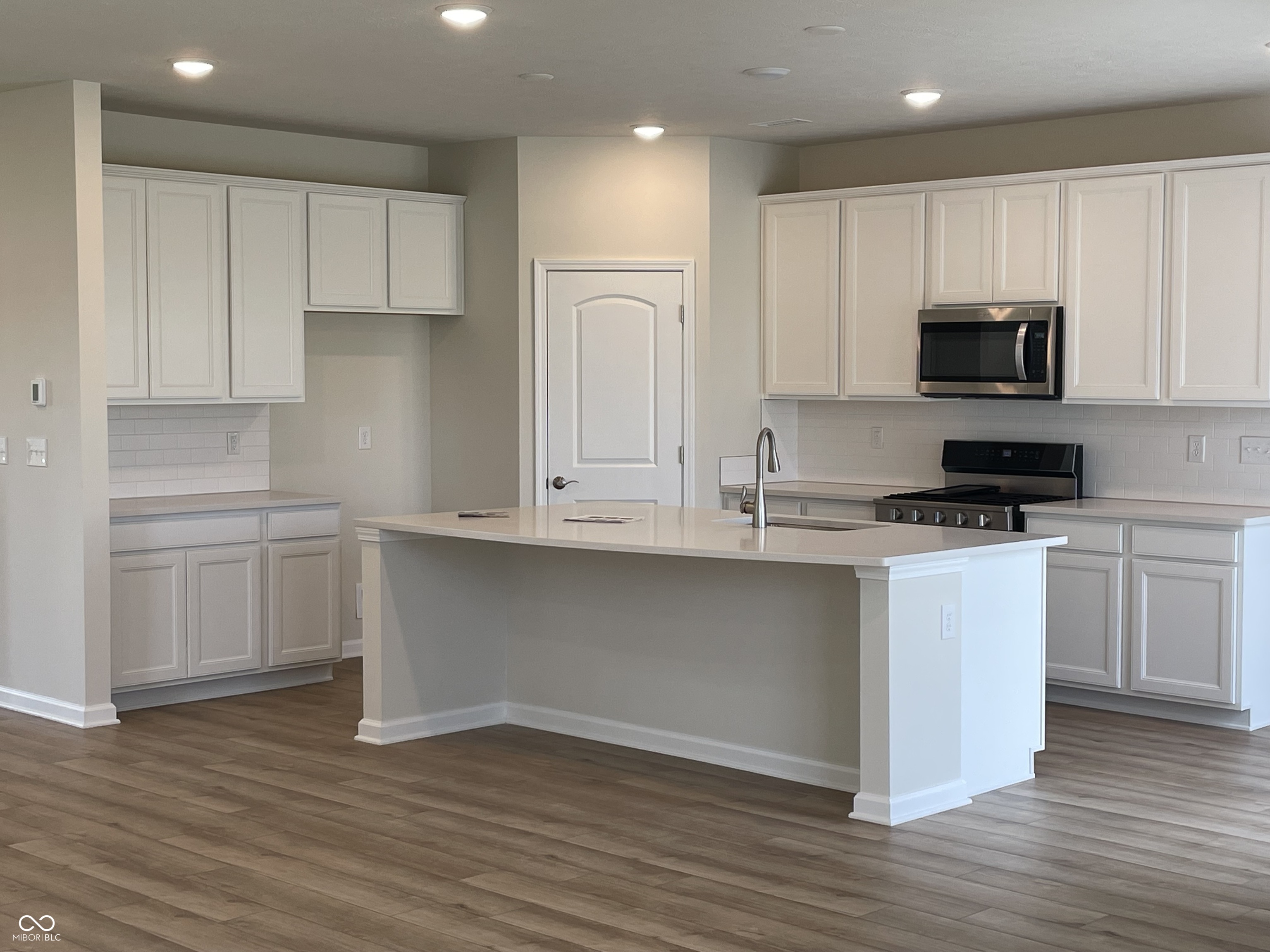 6862 Bridle Oaks Court