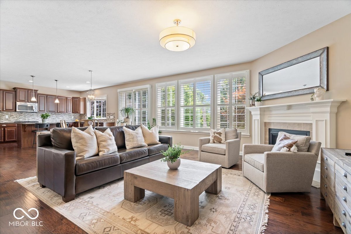 2705 April Springs View