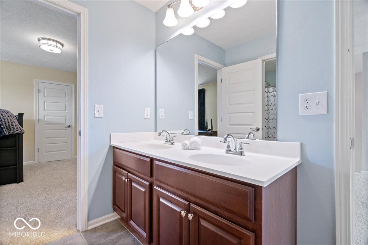 2705 April Springs View