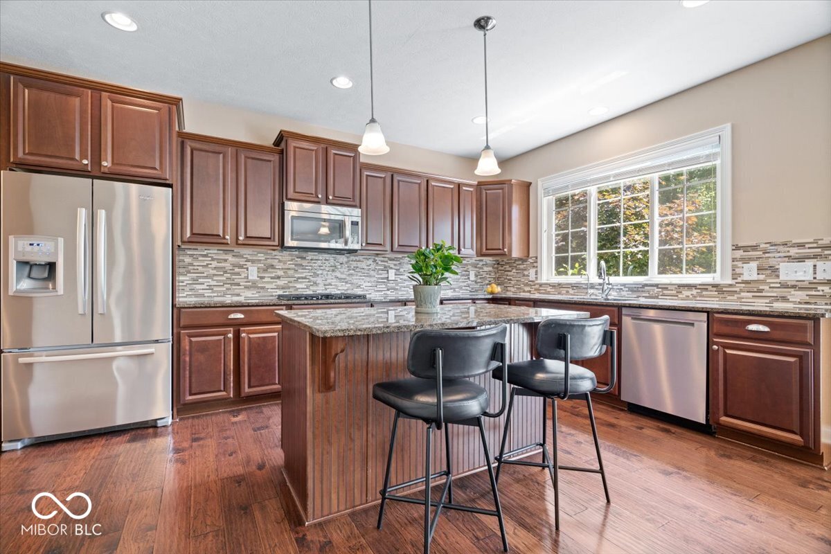2705 April Springs View
