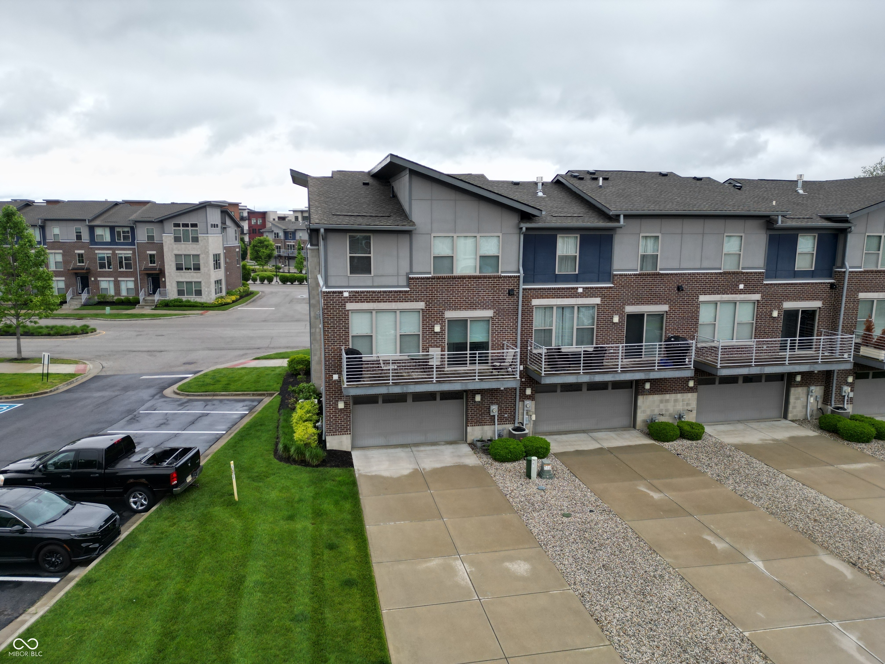 12908 Grand Boulevard