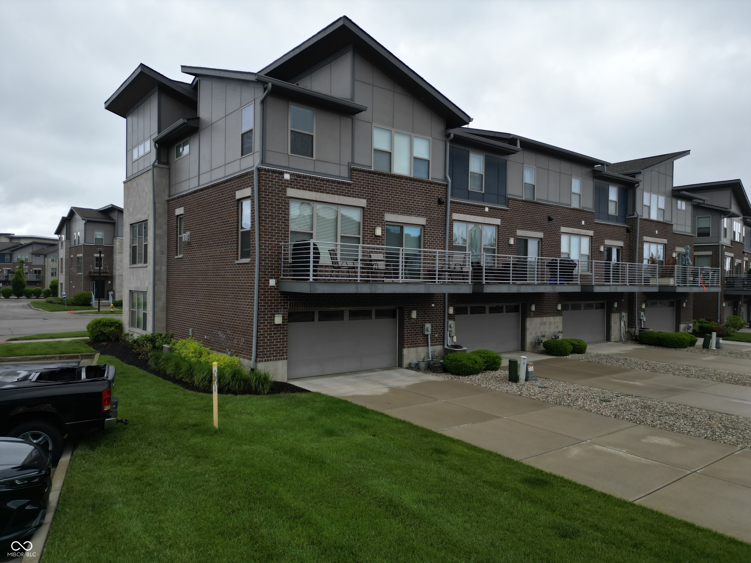 12908 Grand Boulevard