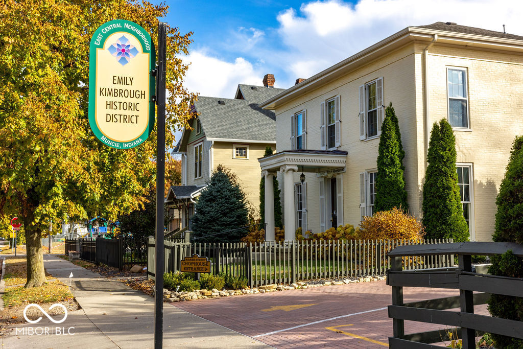 825 E Washington Street