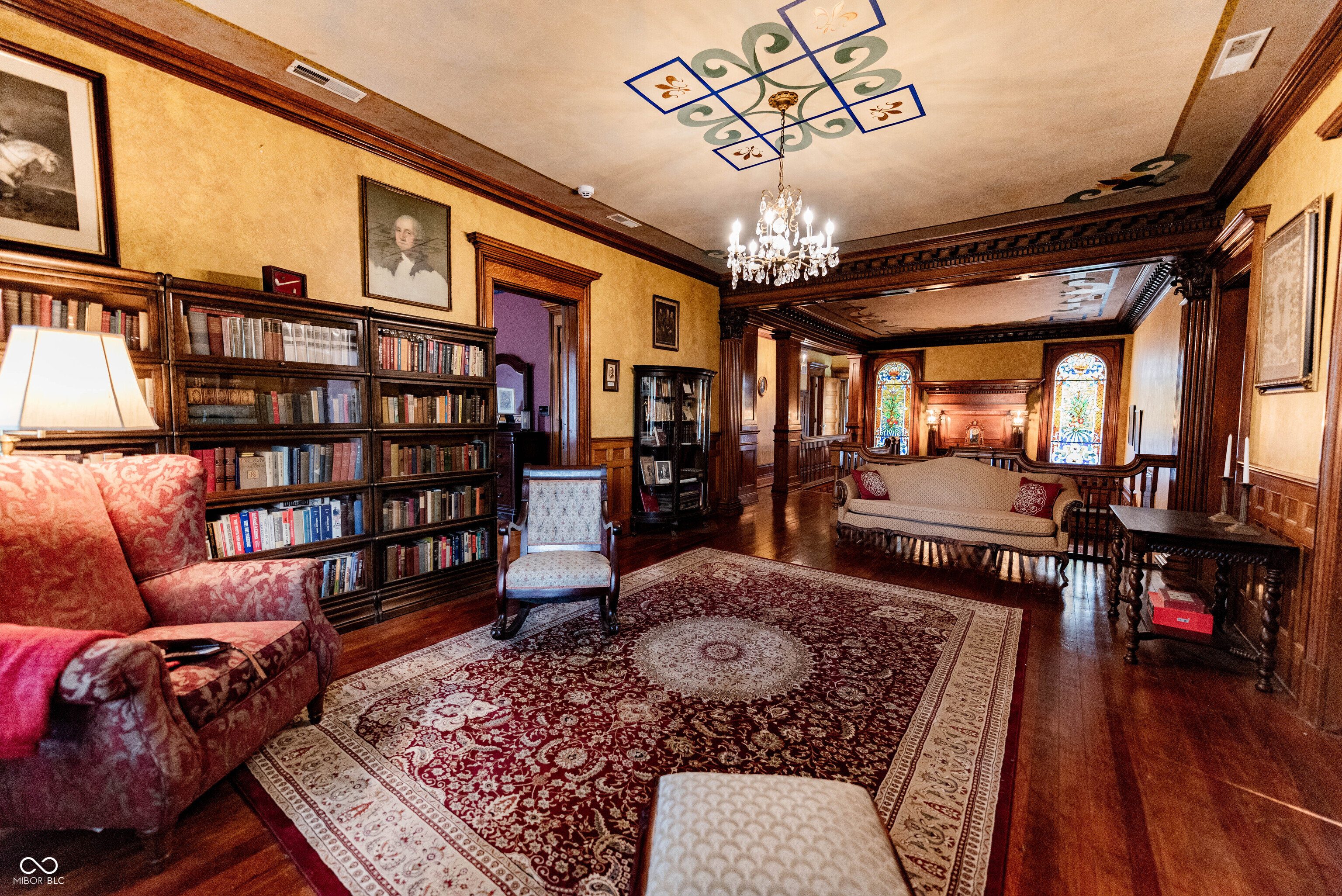 825 E Washington Street