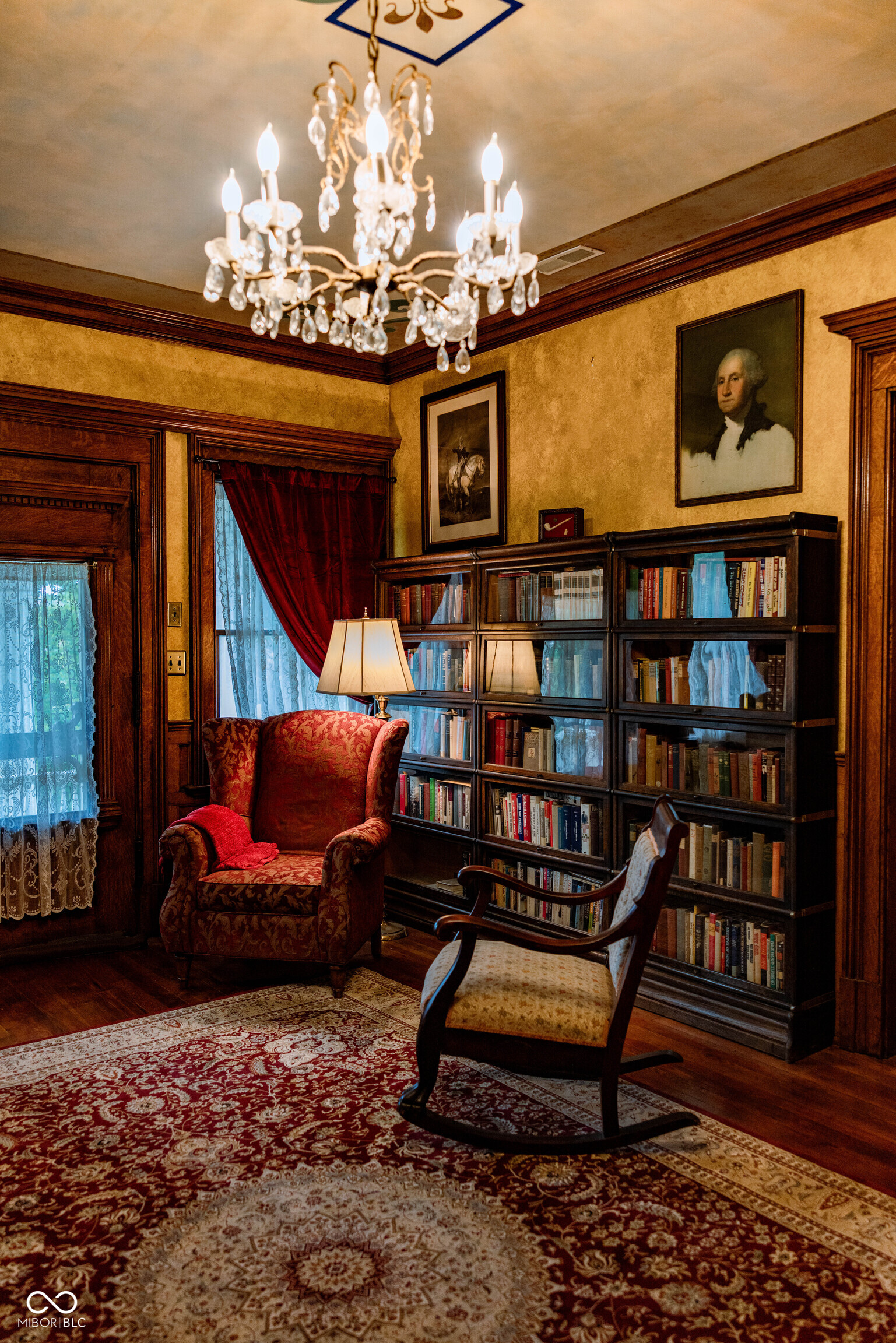 825 E Washington Street