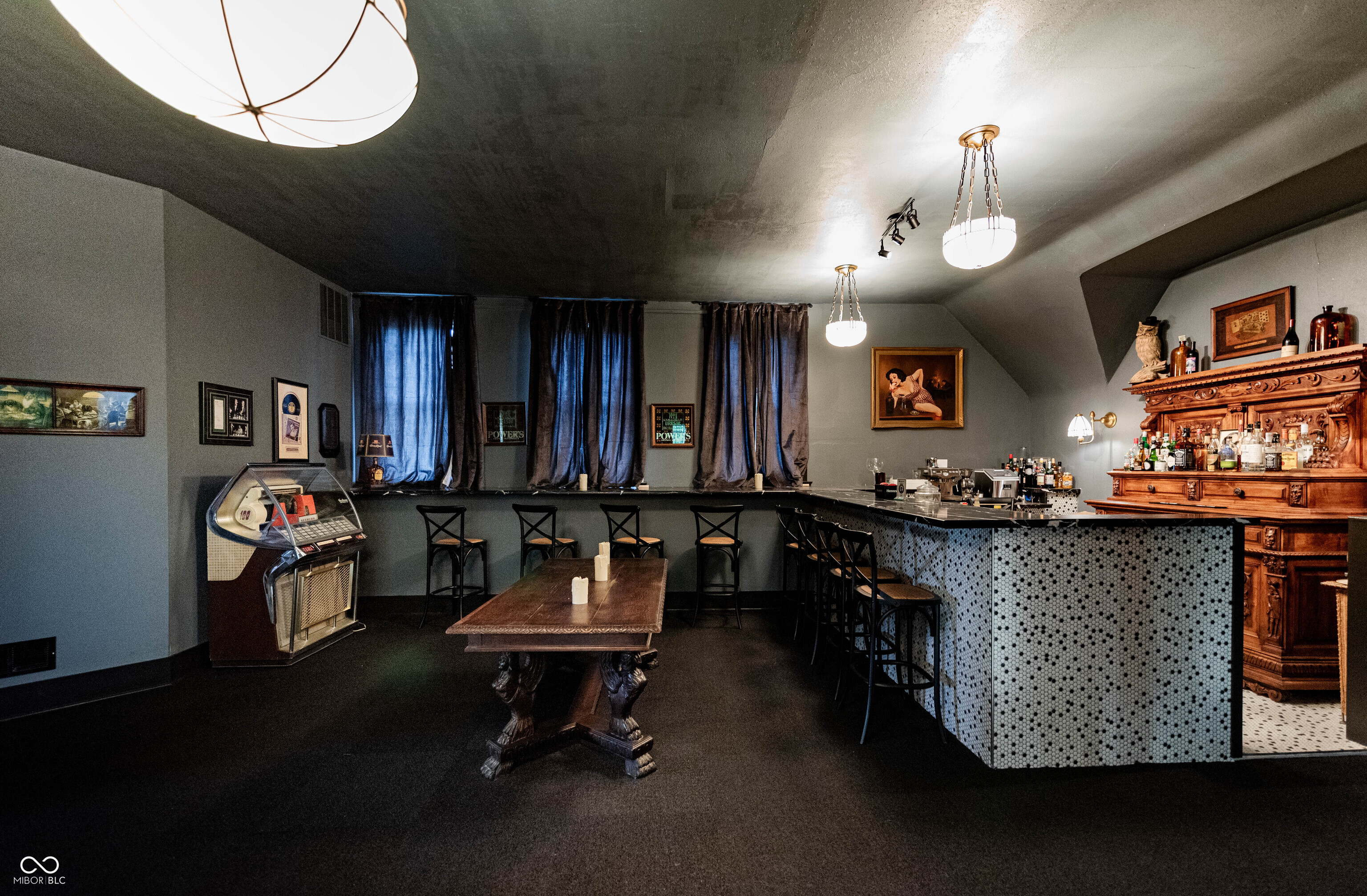 825 E Washington Street