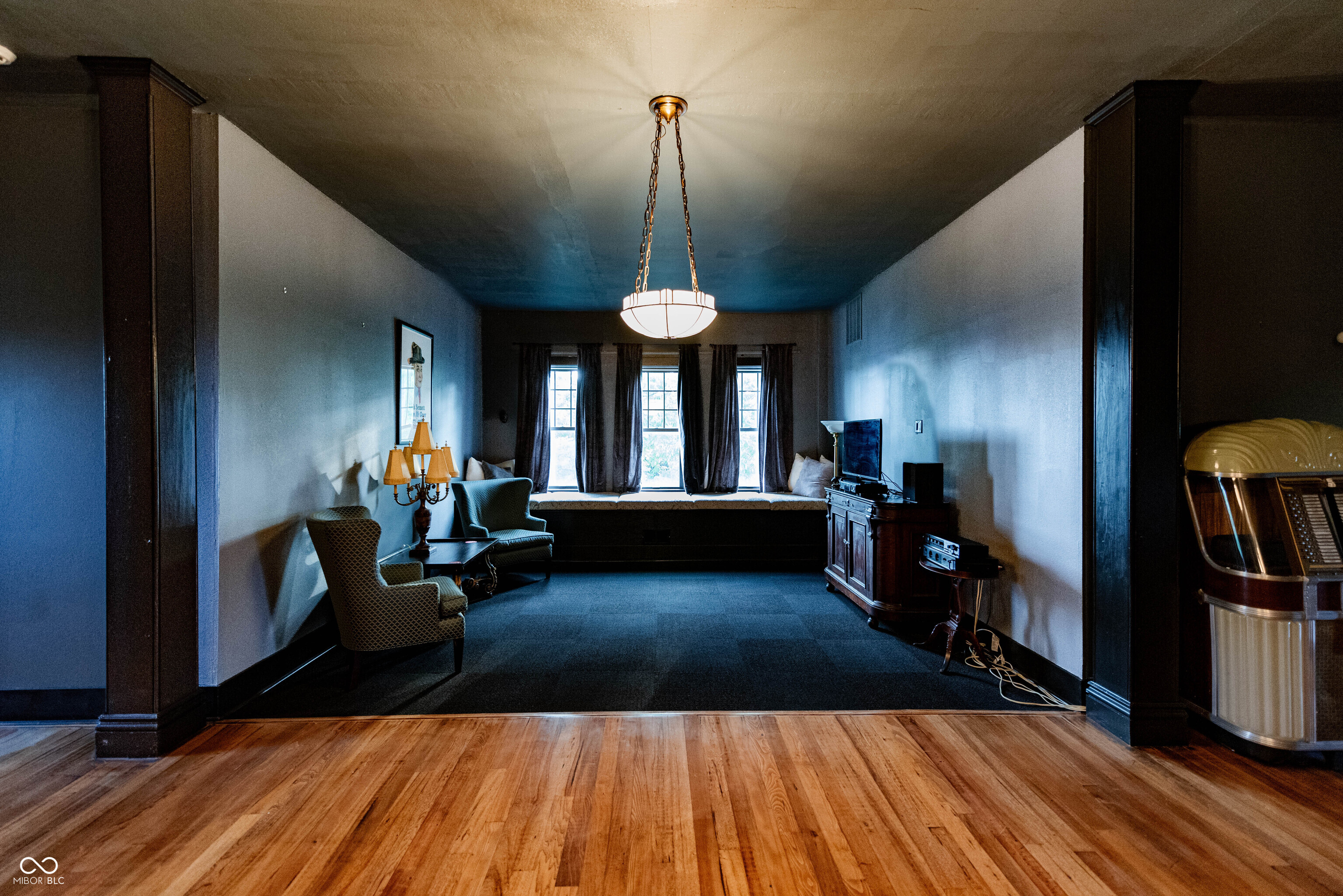 825 E Washington Street