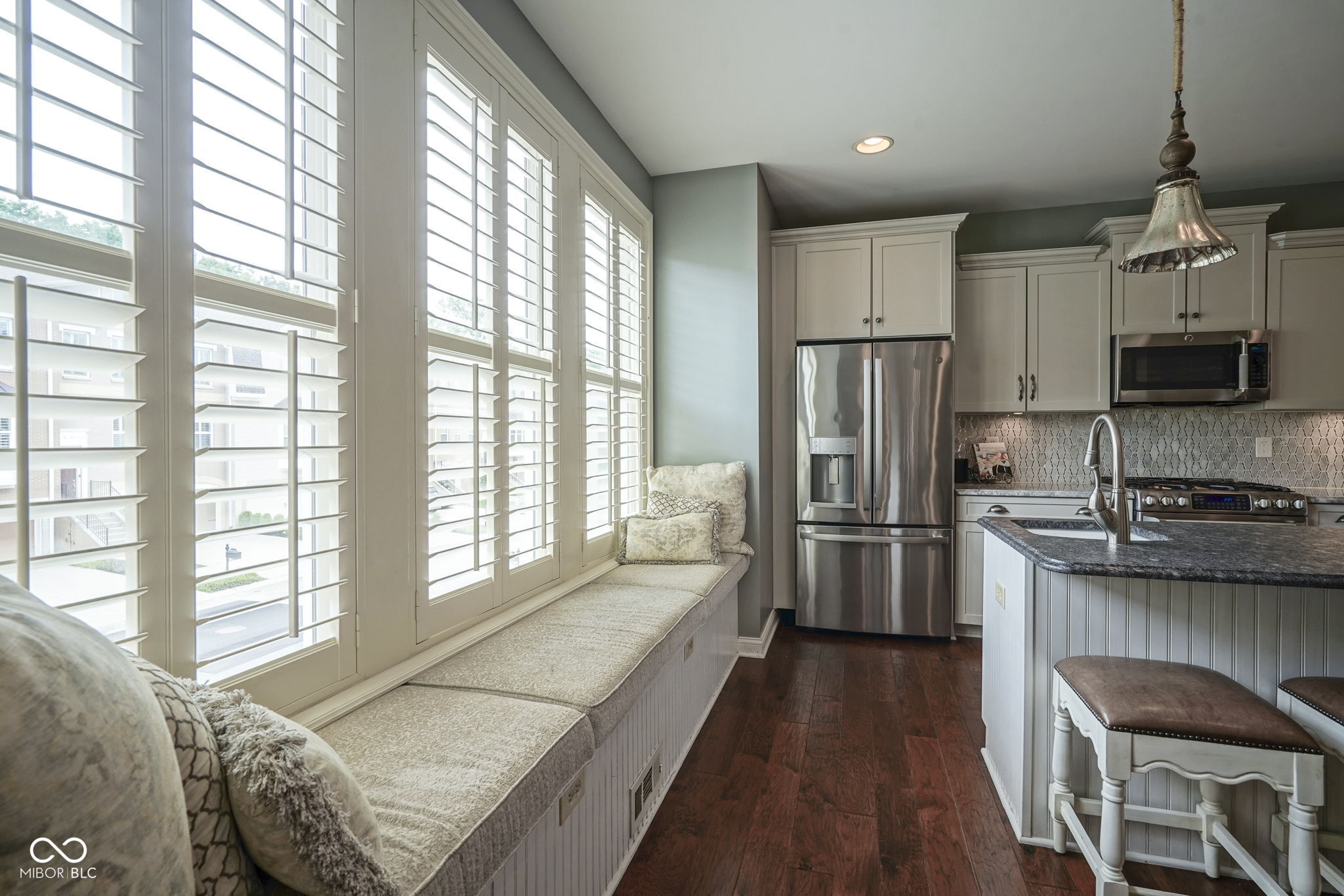 692 Greenford Trail N