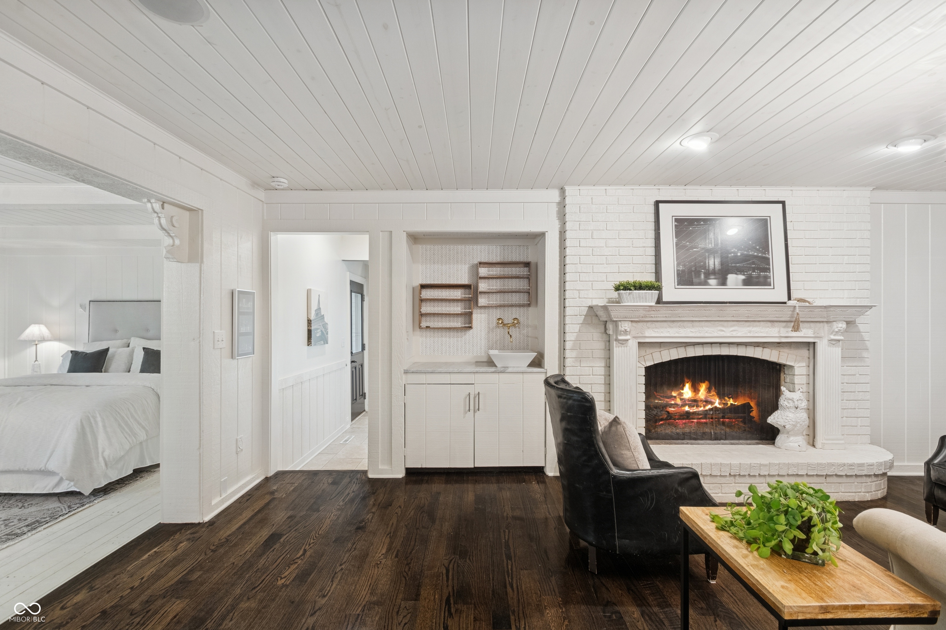 1805 Wood Valley Drive