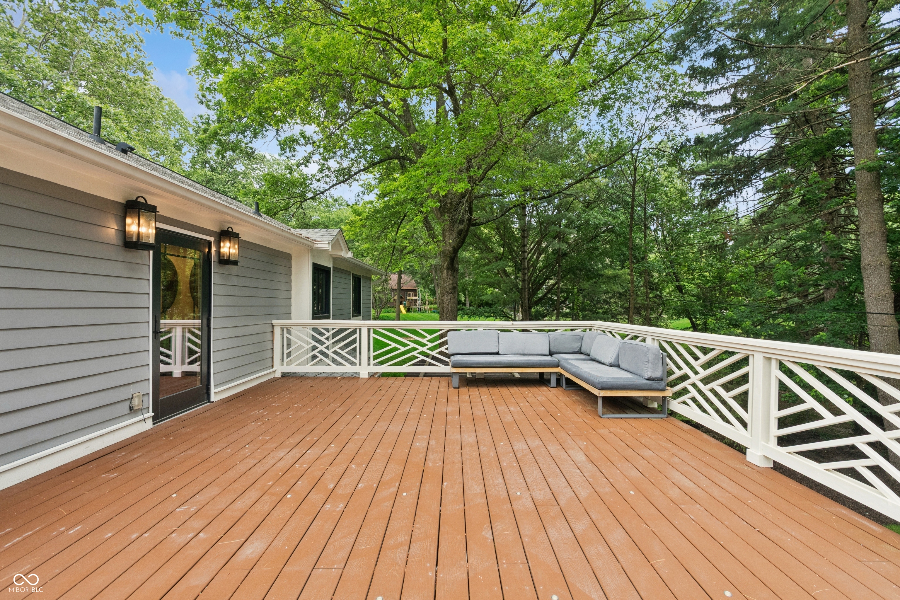 1805 Wood Valley Drive