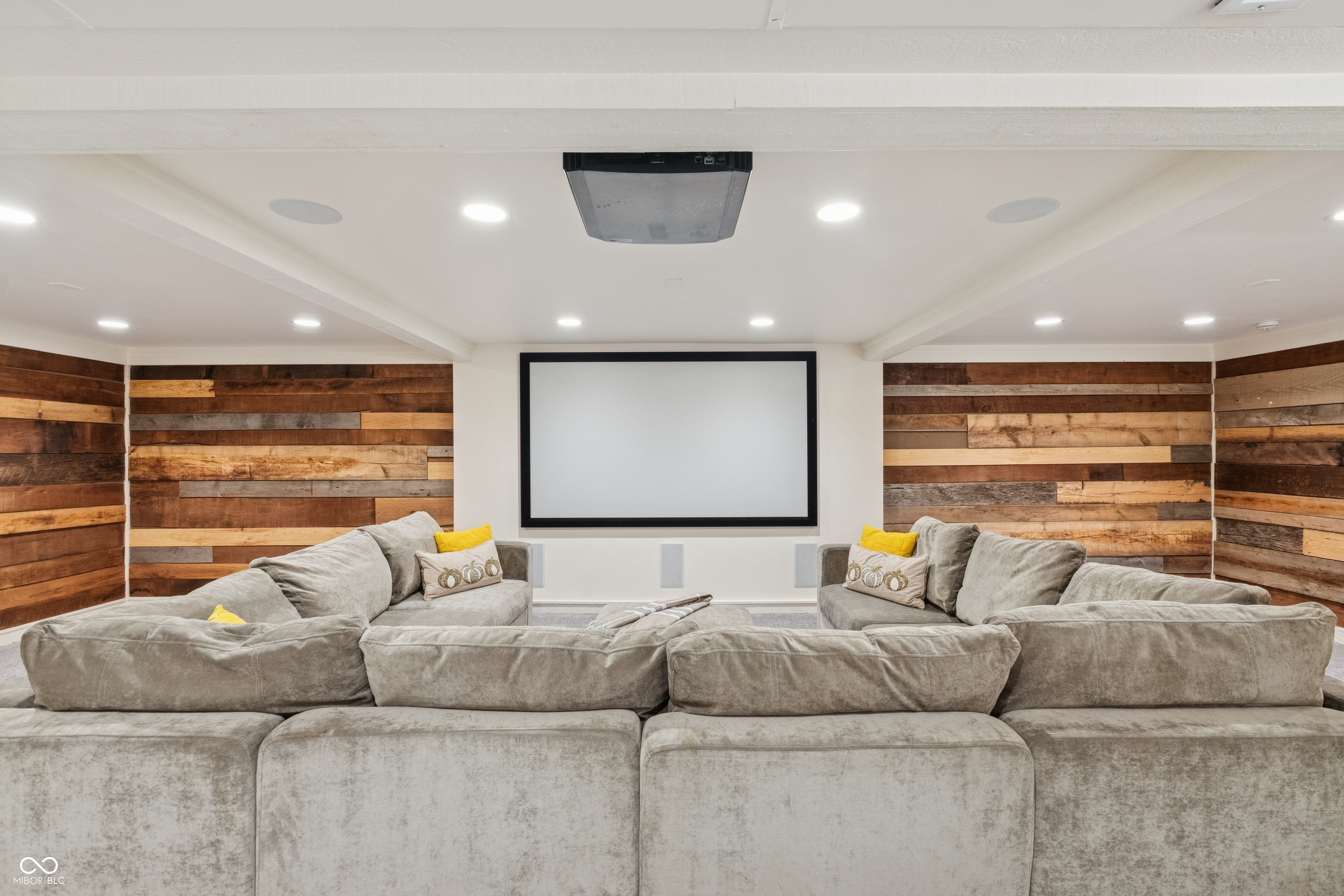 1805 Wood Valley Drive