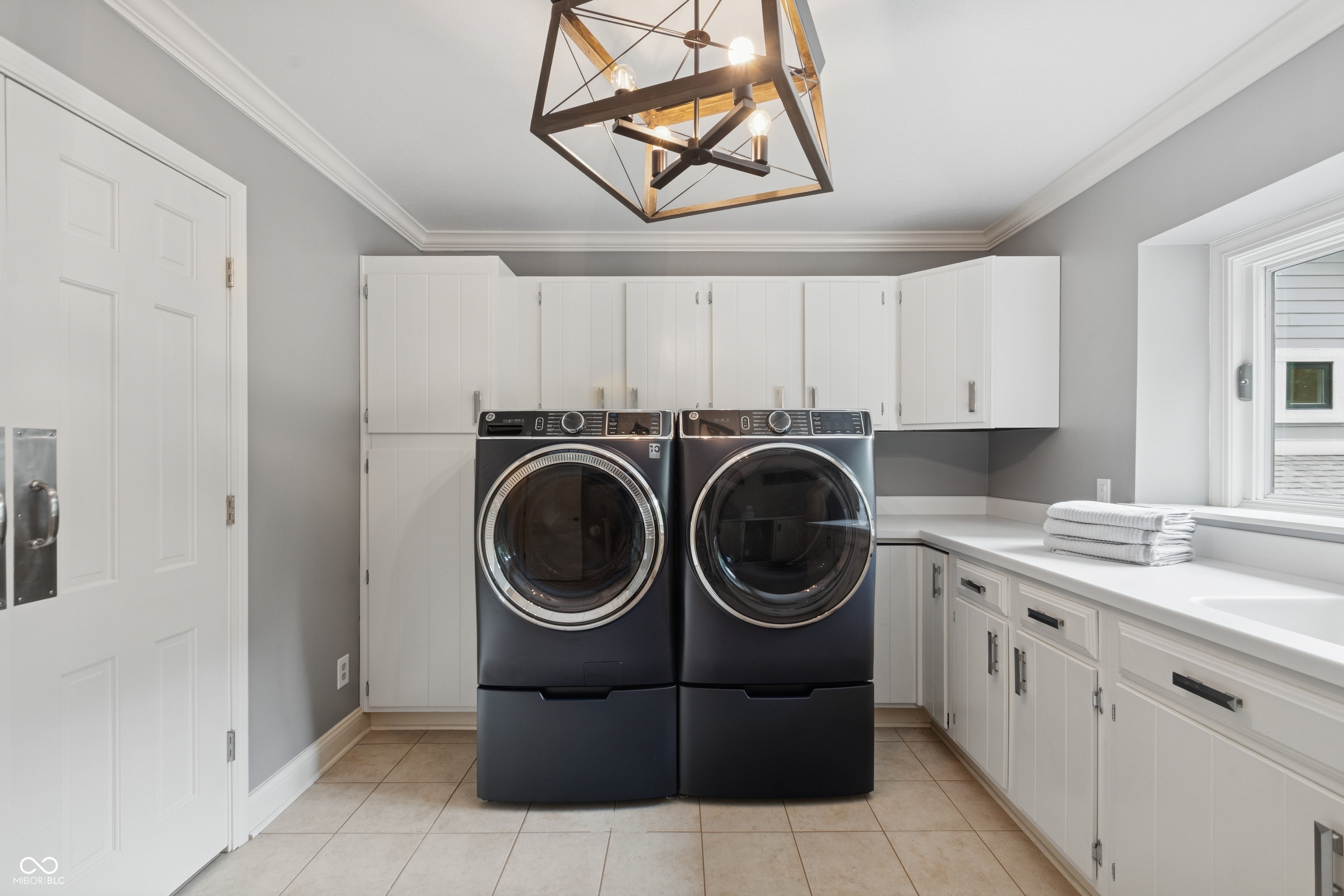 1805 Wood Valley Drive