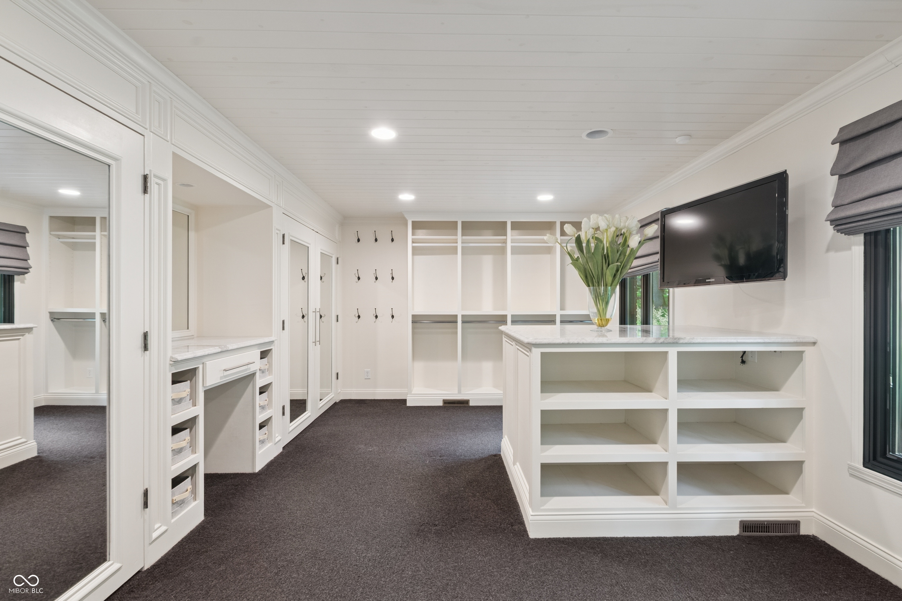 1805 Wood Valley Drive