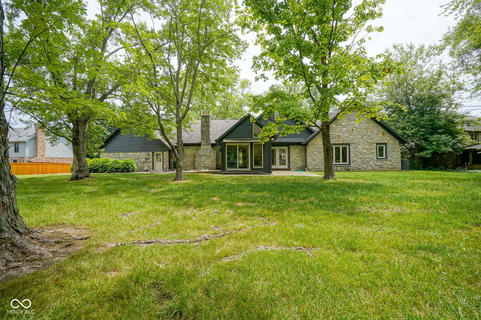 150 Governors Lane