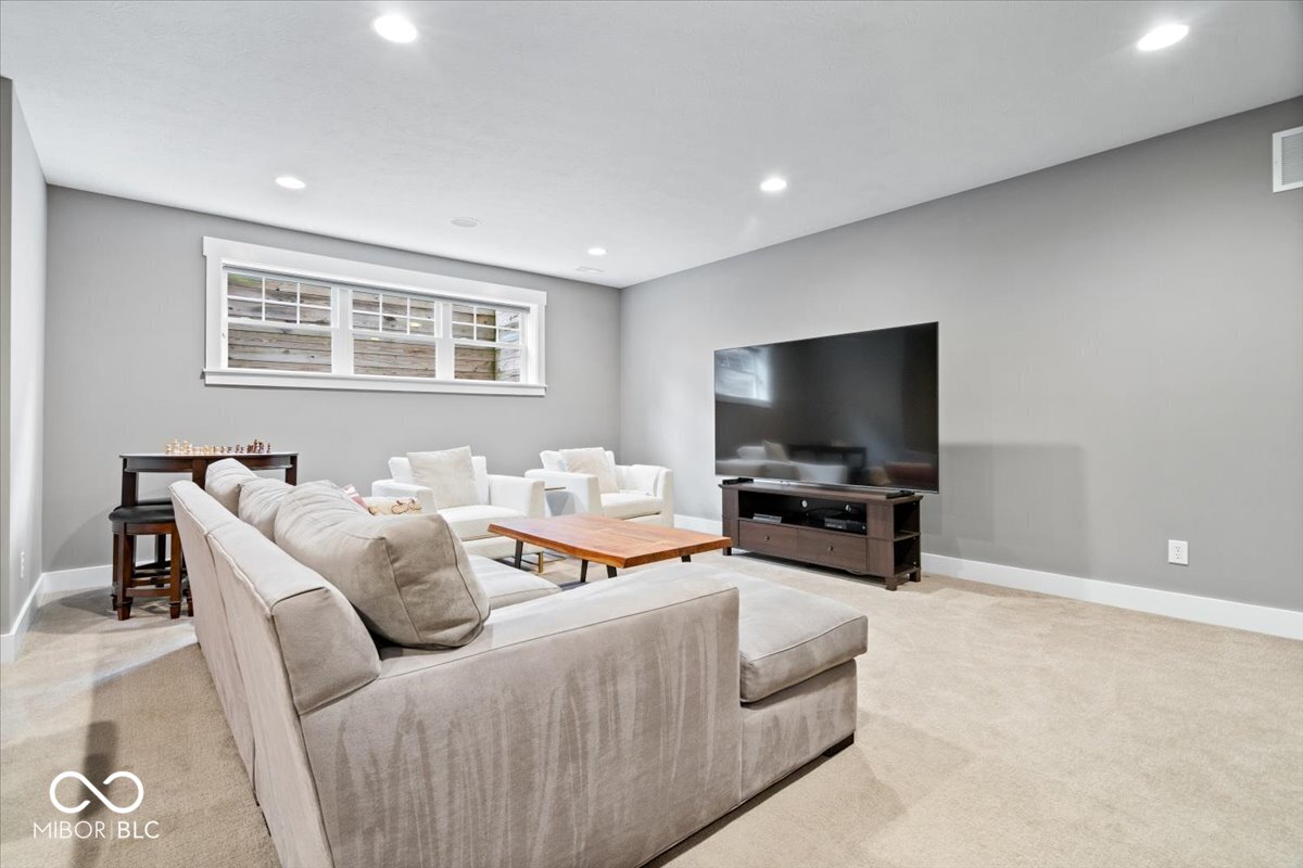 9858 Morningstar Lane