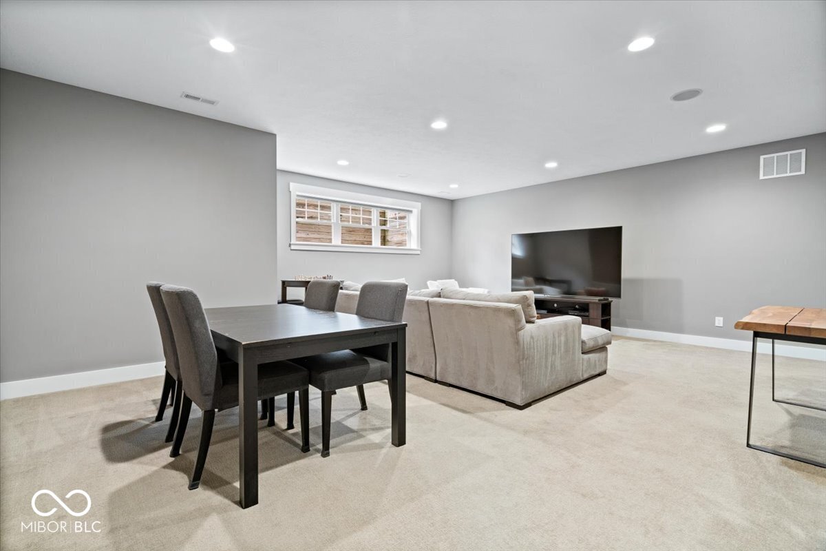 9858 Morningstar Lane