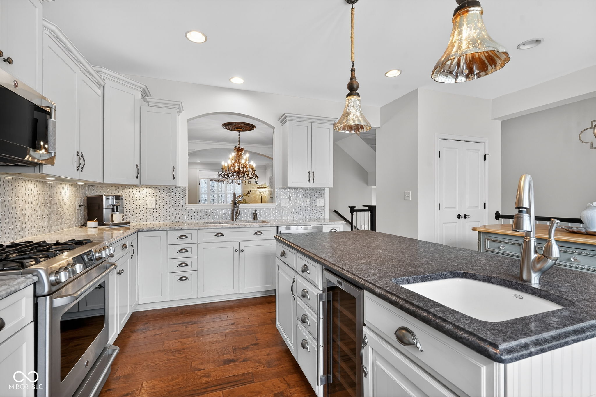 692 Greenford Trail N