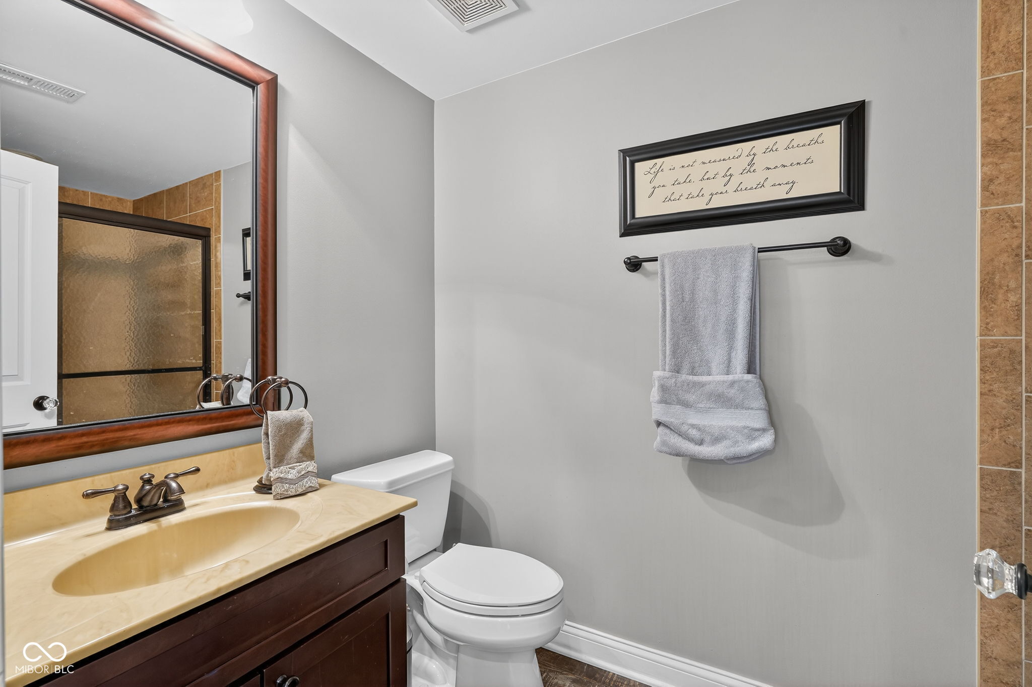 692 Greenford Trail N