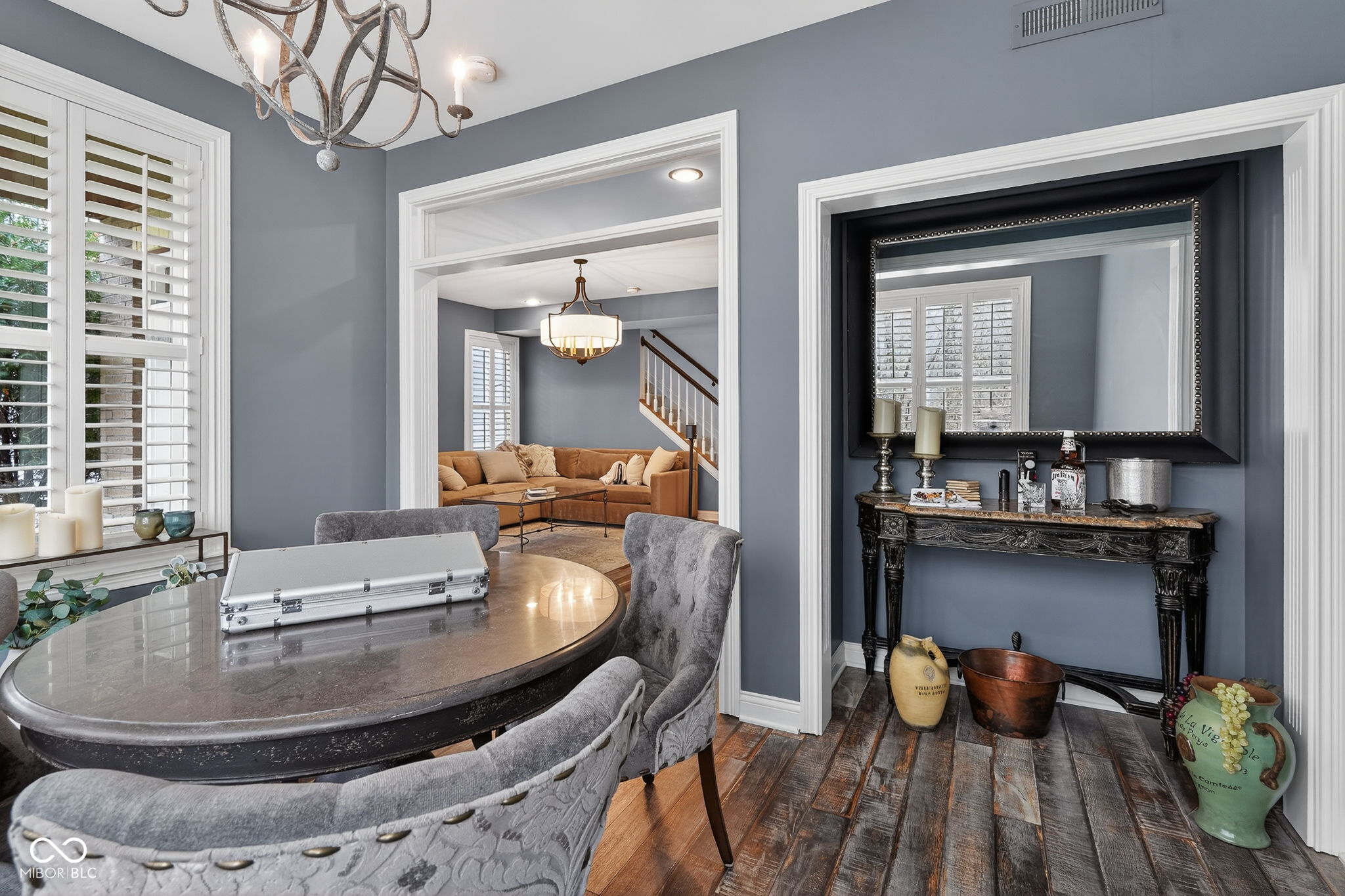 692 Greenford Trail N