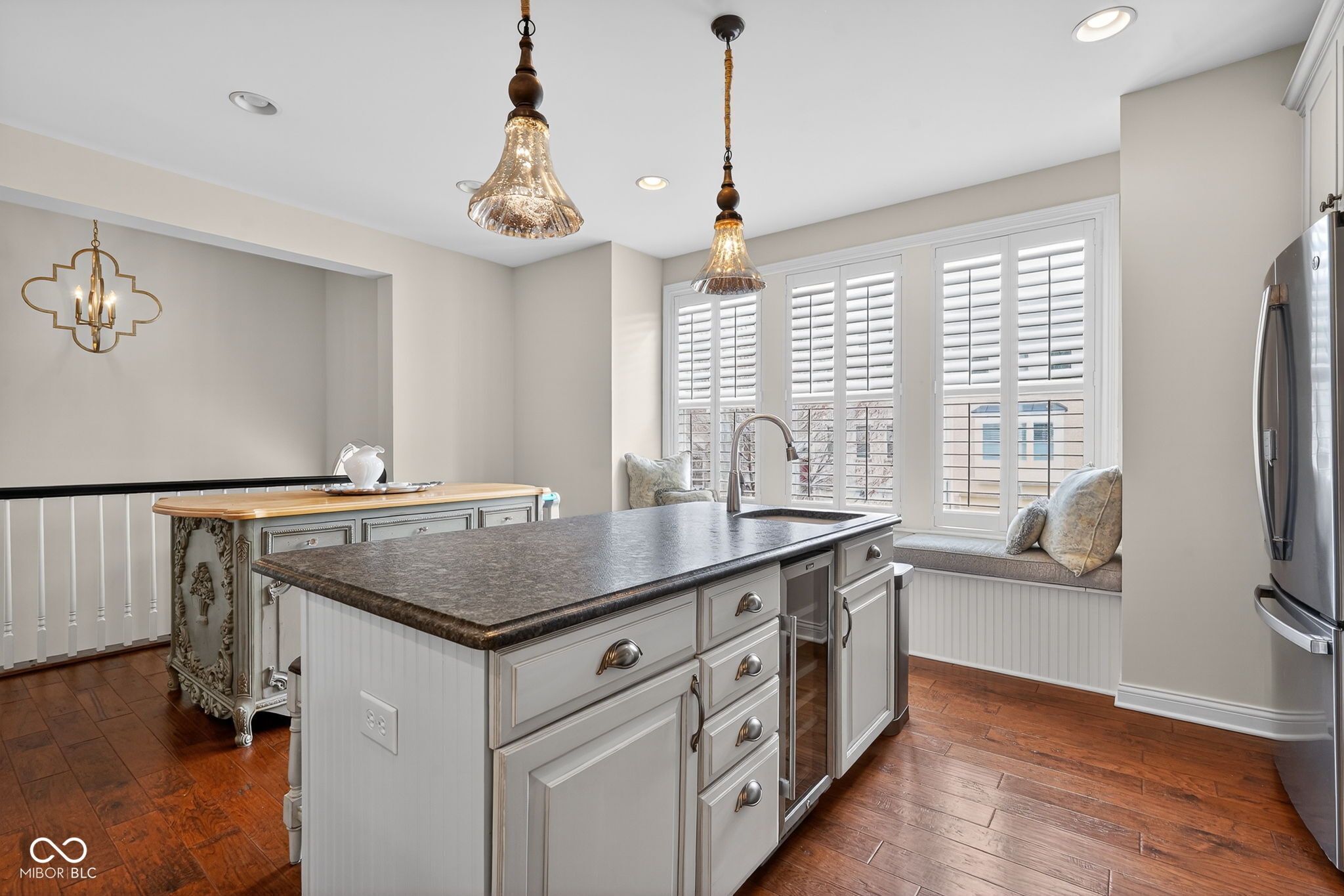 692 Greenford Trail N