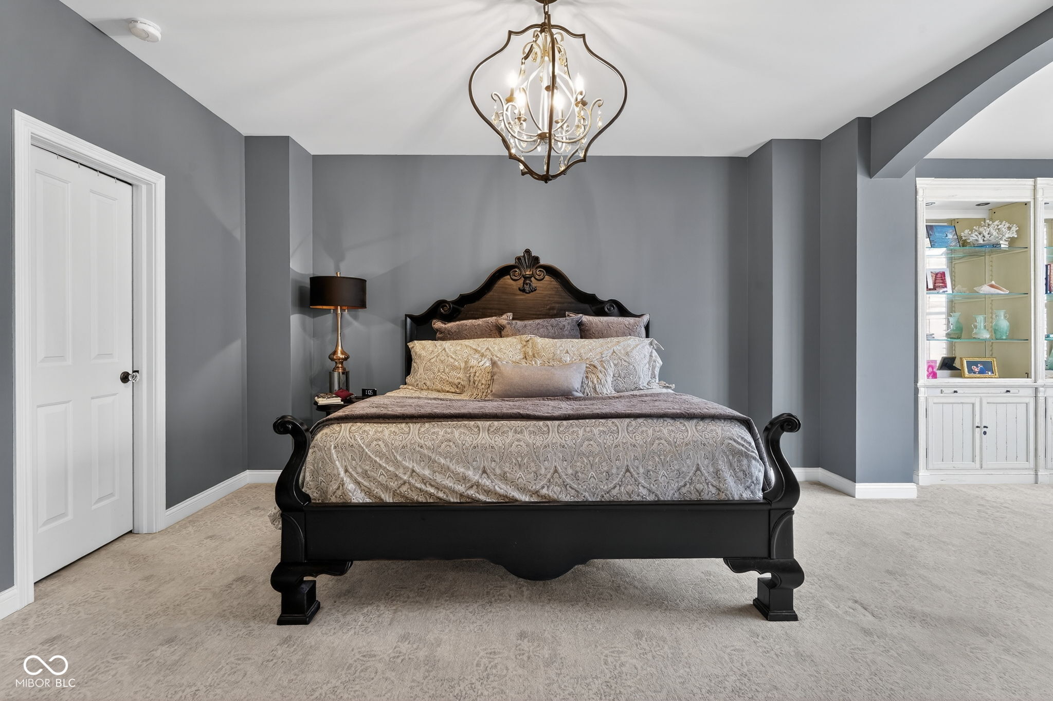 692 Greenford Trail N