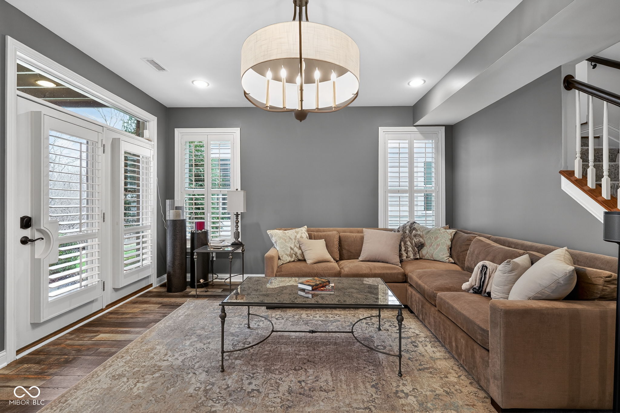 692 Greenford Trail N