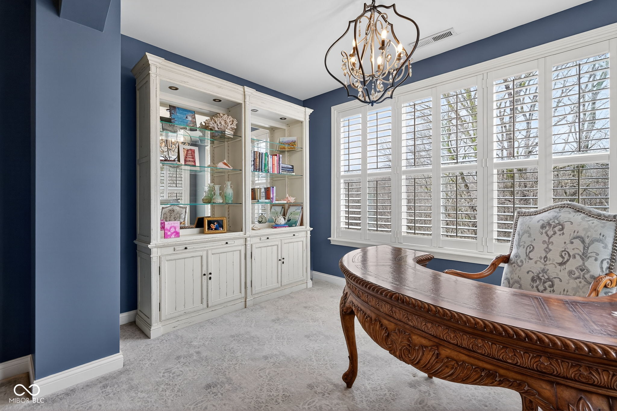 692 Greenford Trail N