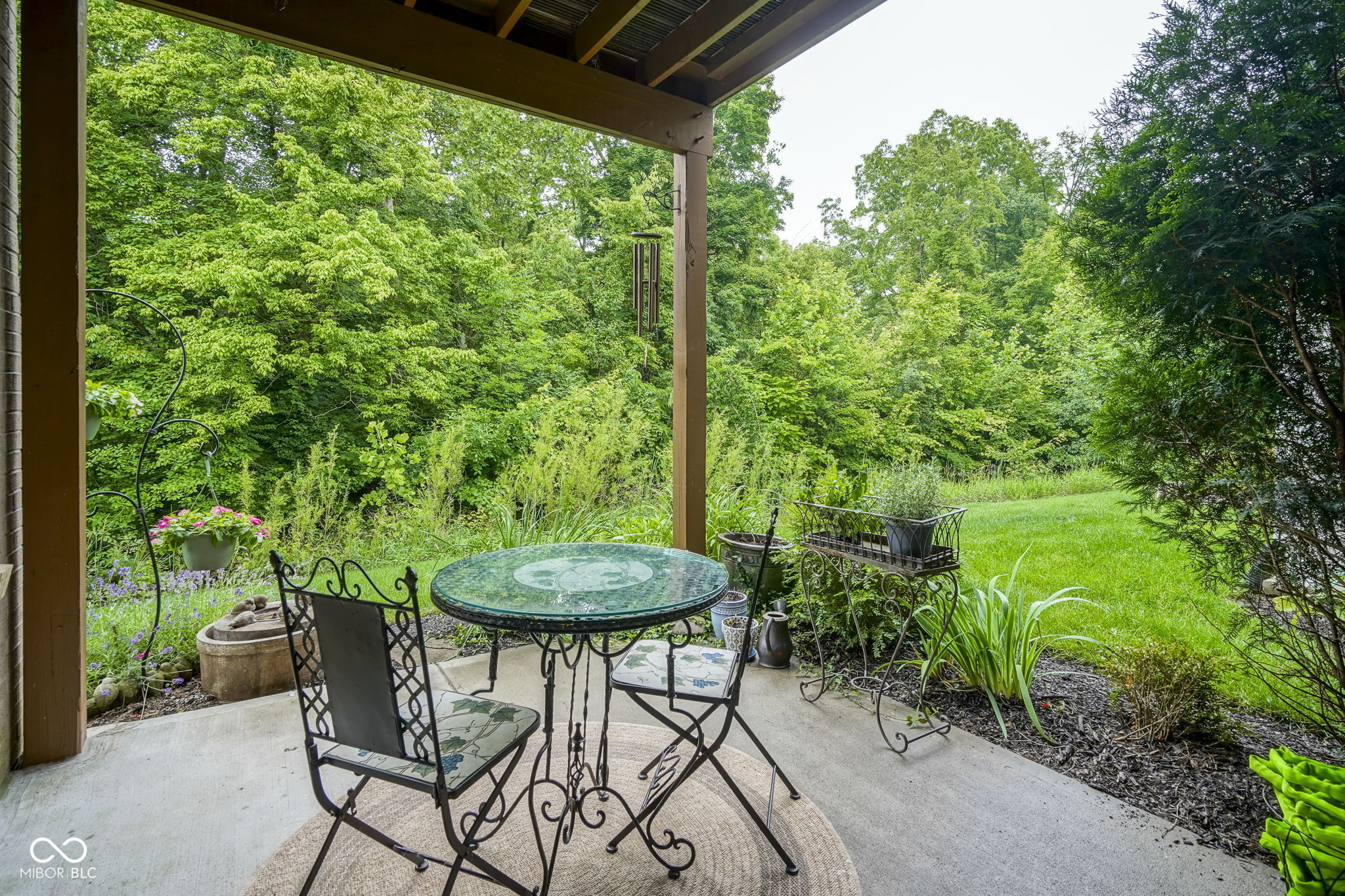 692 Greenford Trail N