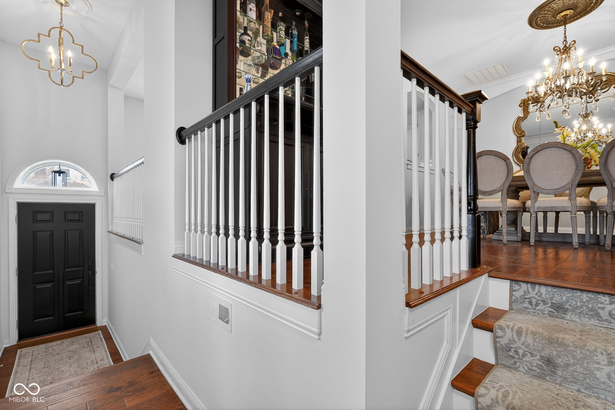 692 Greenford Trail N