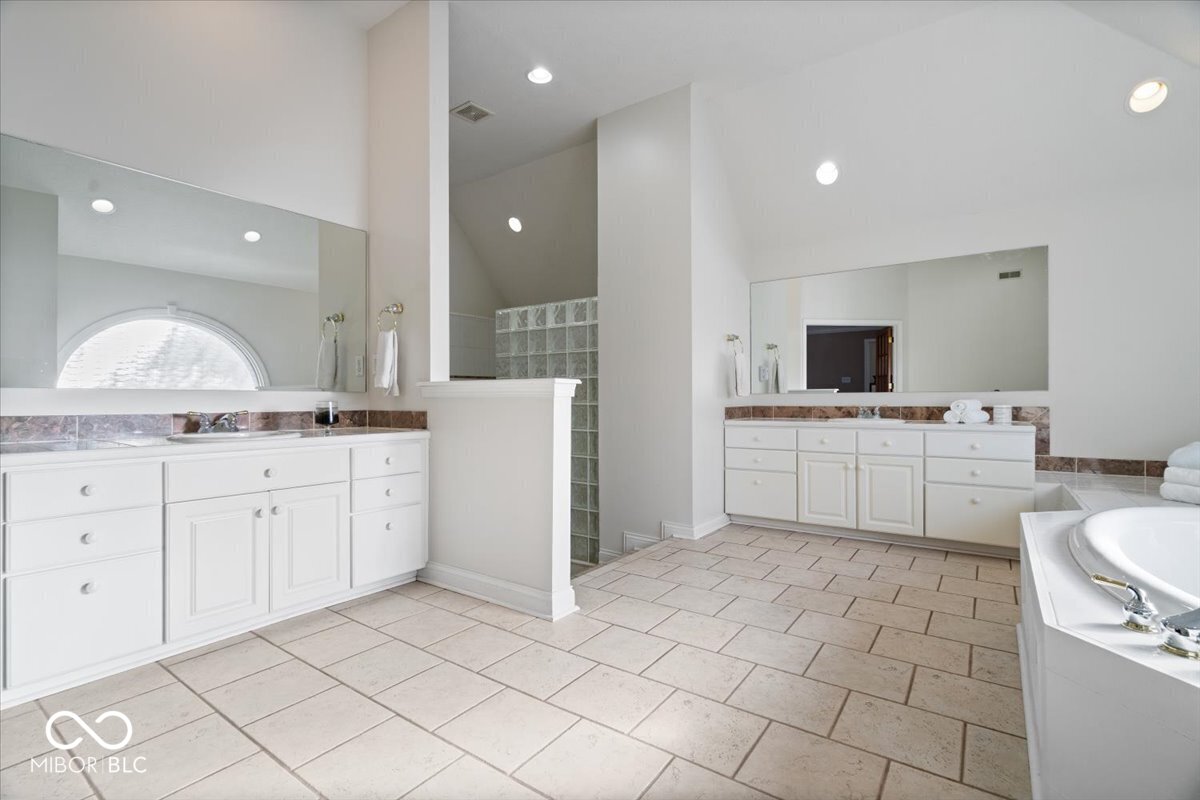 3255 Smokey Ridge Way