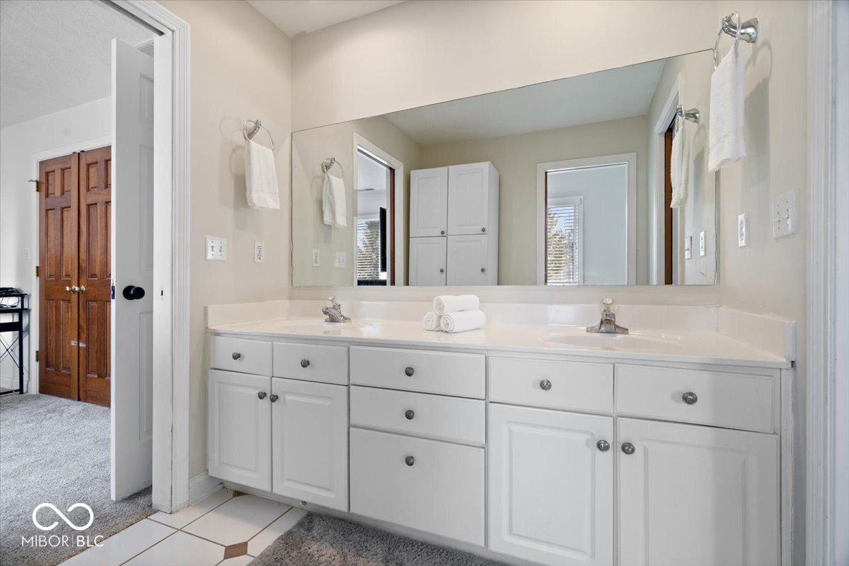 3255 Smokey Ridge Way