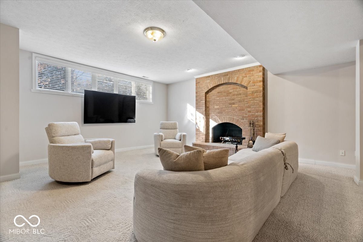 3255 Smokey Ridge Way