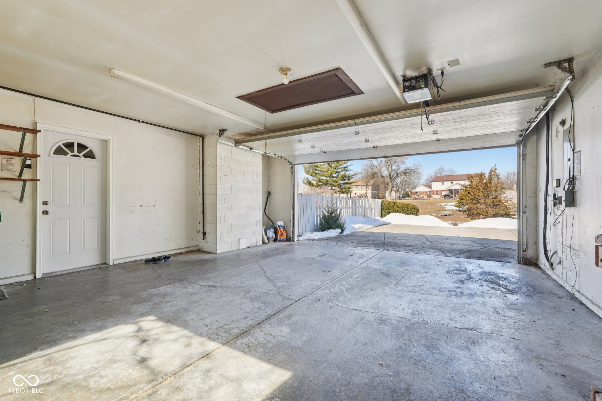 6 Greyhound Circle