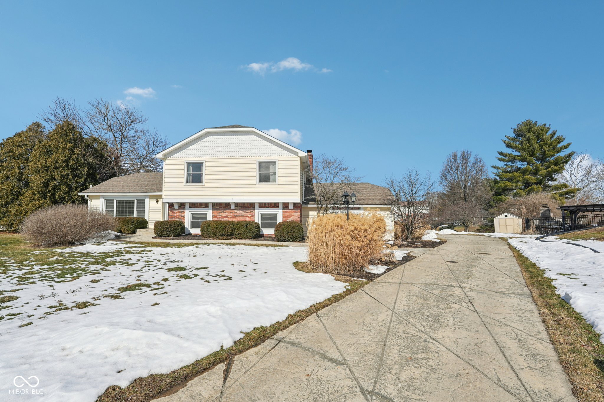 6 Greyhound Circle
