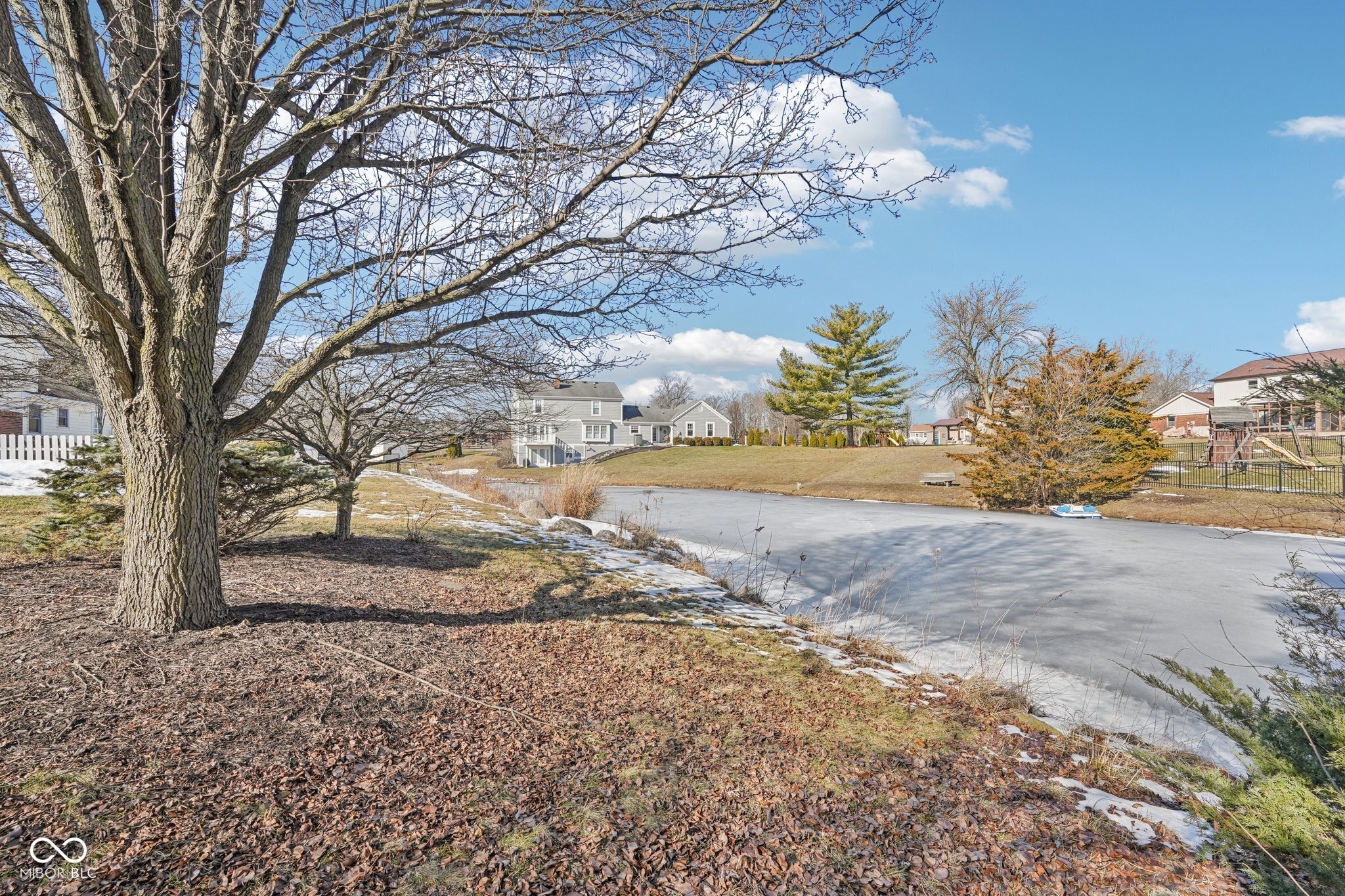 6 Greyhound Circle