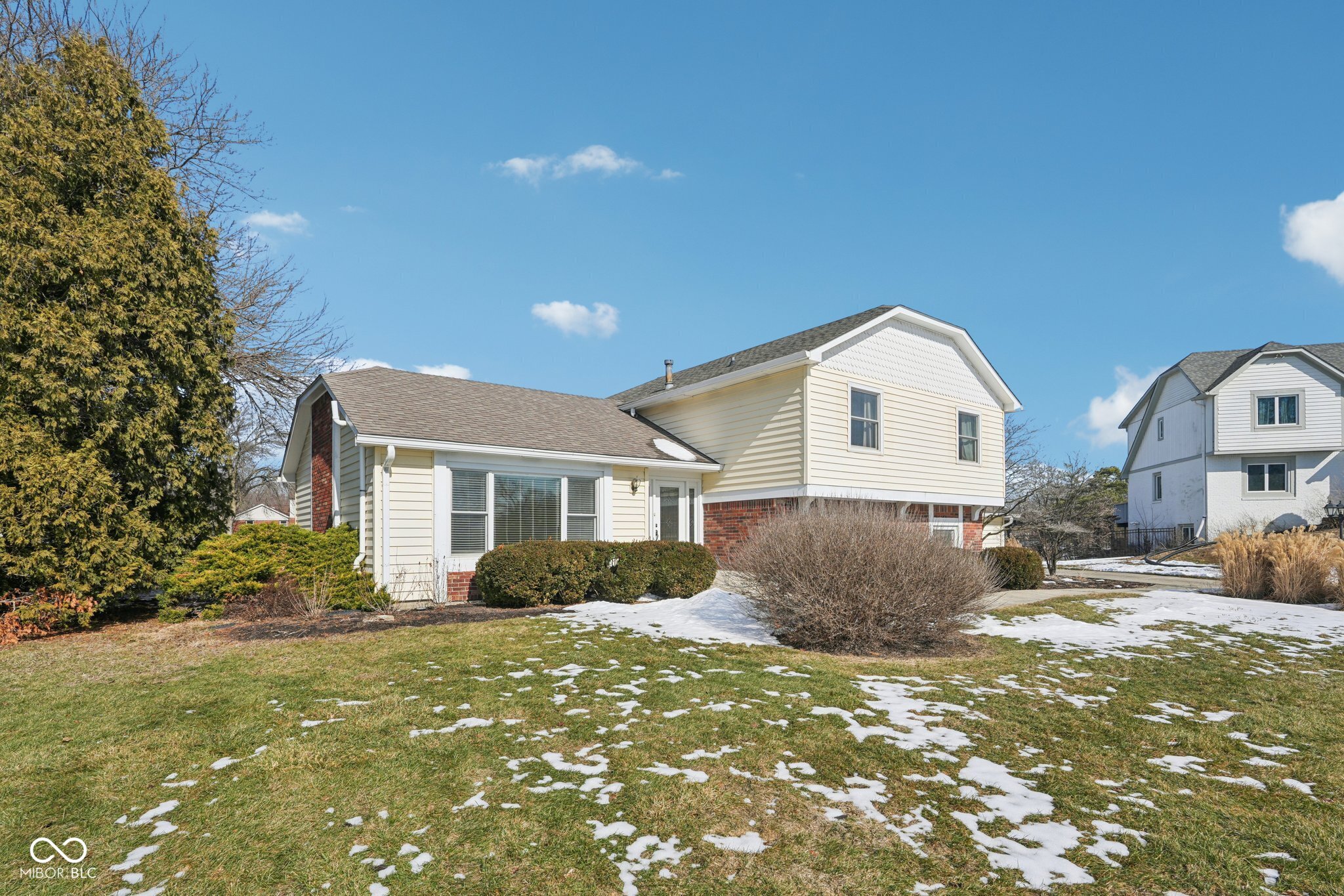 6 Greyhound Circle