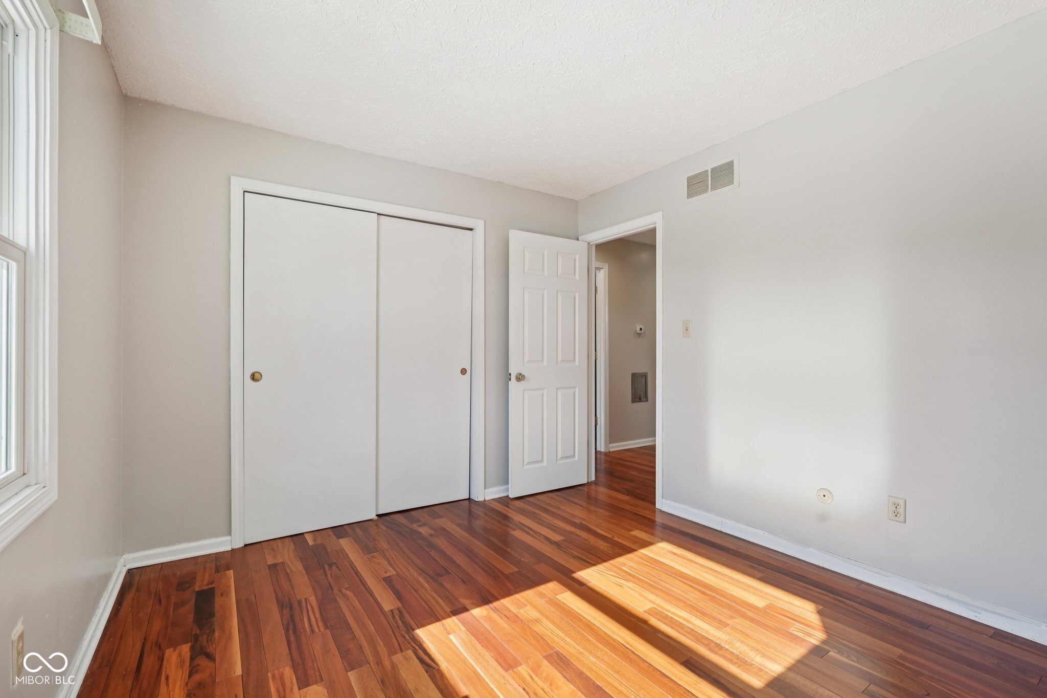 6 Greyhound Circle
