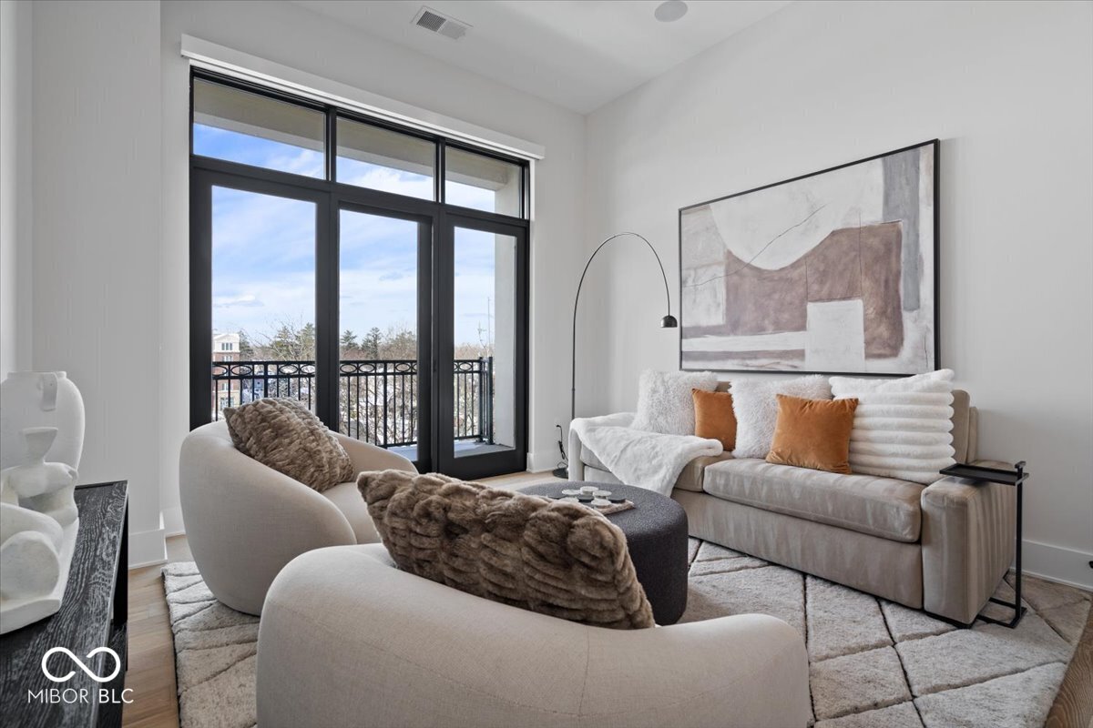 41 N Rangeline Road Unit: 306