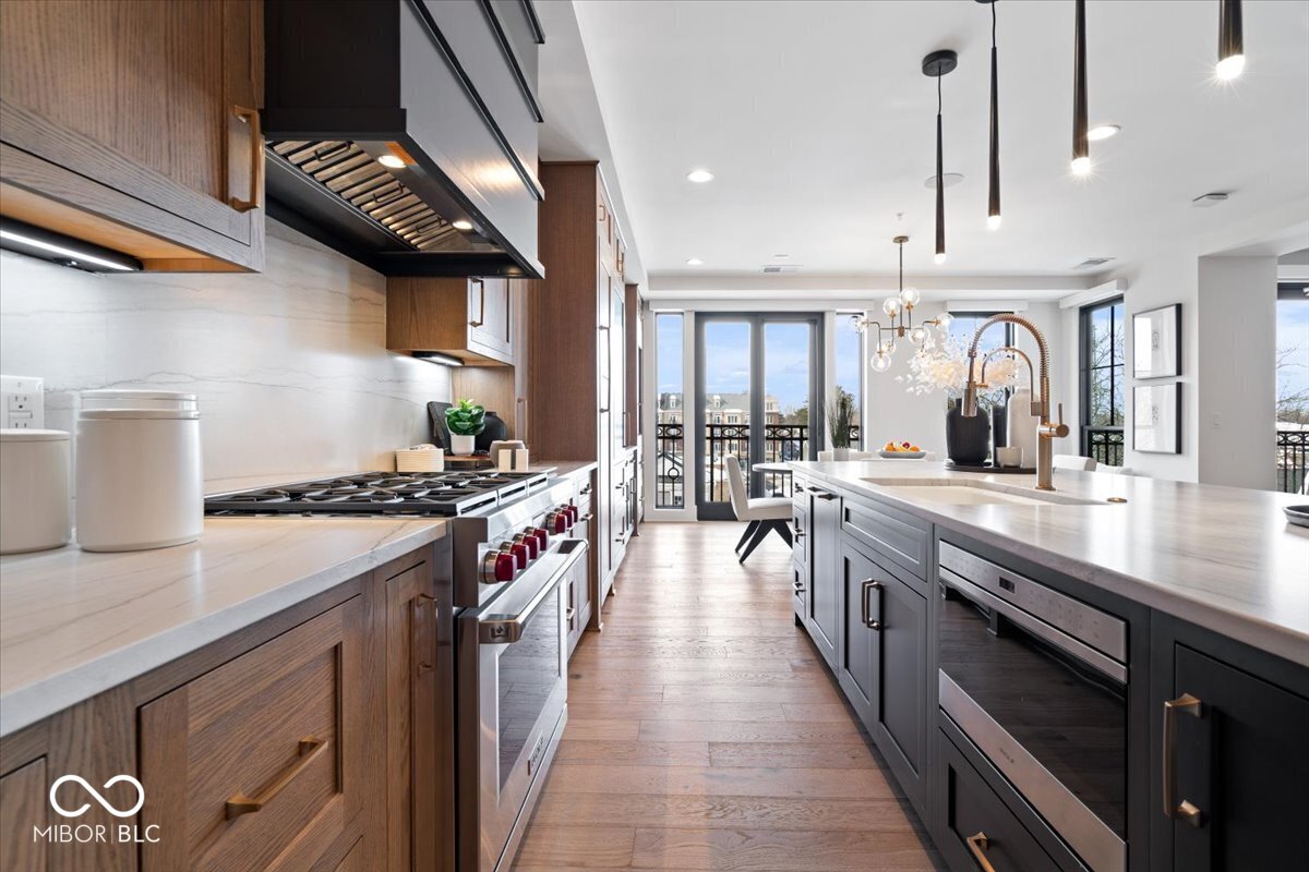 41 N Rangeline Road Unit: 306