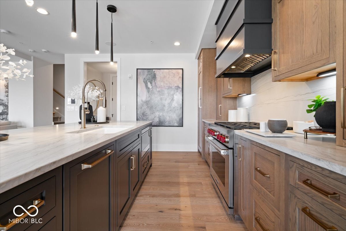 41 N Rangeline Road Unit: 306