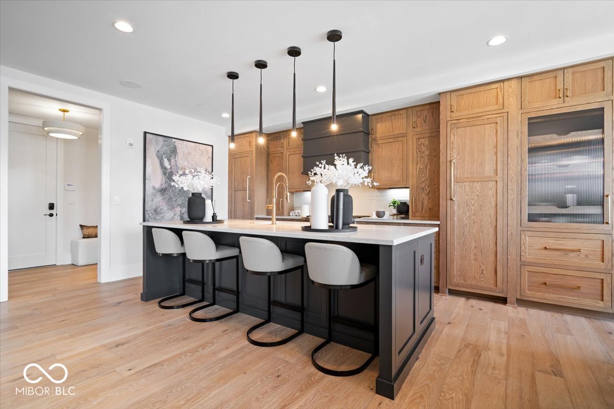 41 N Rangeline Road Unit: 306