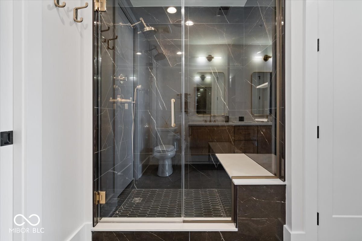 41 N Rangeline Road Unit: 306