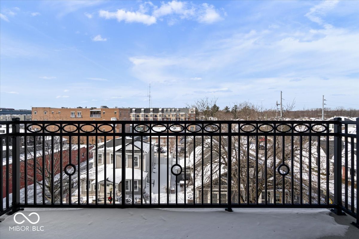 41 N Rangeline Road Unit: 306