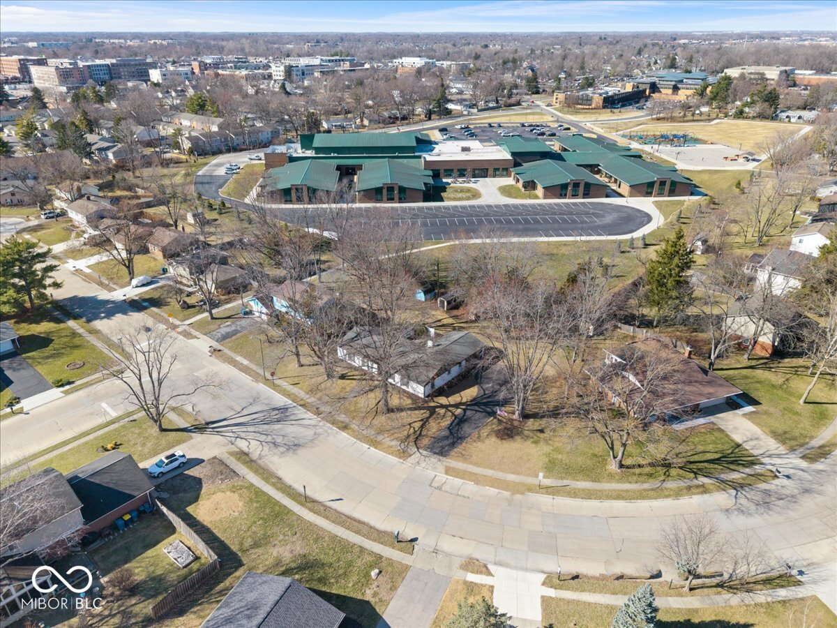 512 Lexington Boulevard