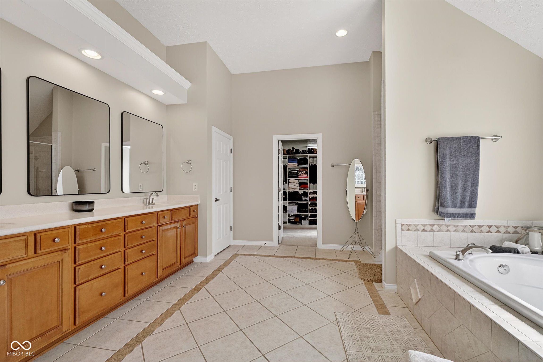12550 Scottish Bend
