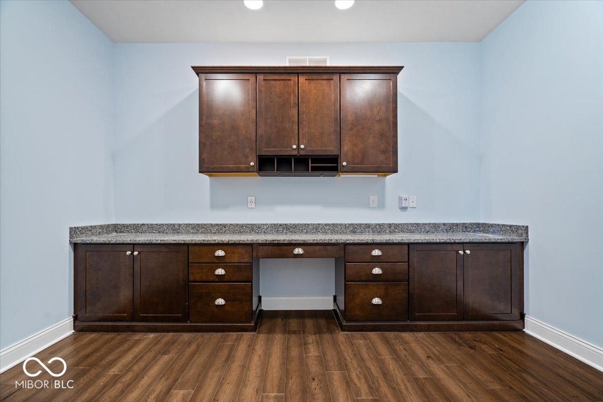 16540 Shore Oaks Court