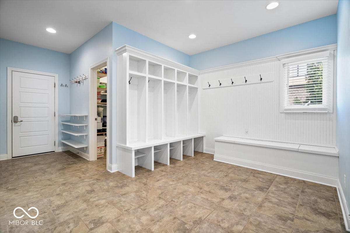 16540 Shore Oaks Court